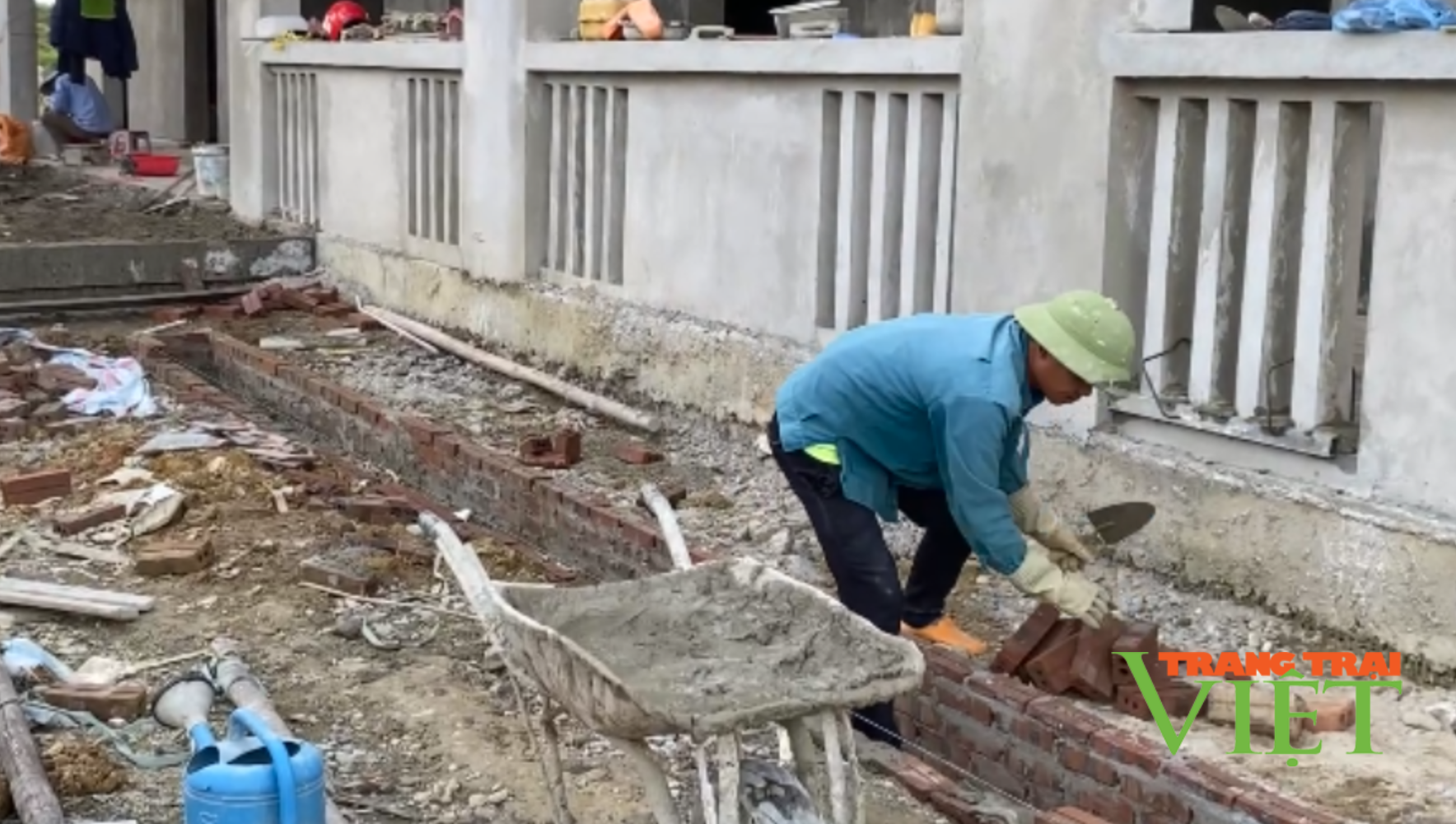 Lai Châu: Đẩy nhanh tiến độ thi công công trình xây mới phòng học bộ môn trường THCS Sà Dề Phìn  - Ảnh 3.