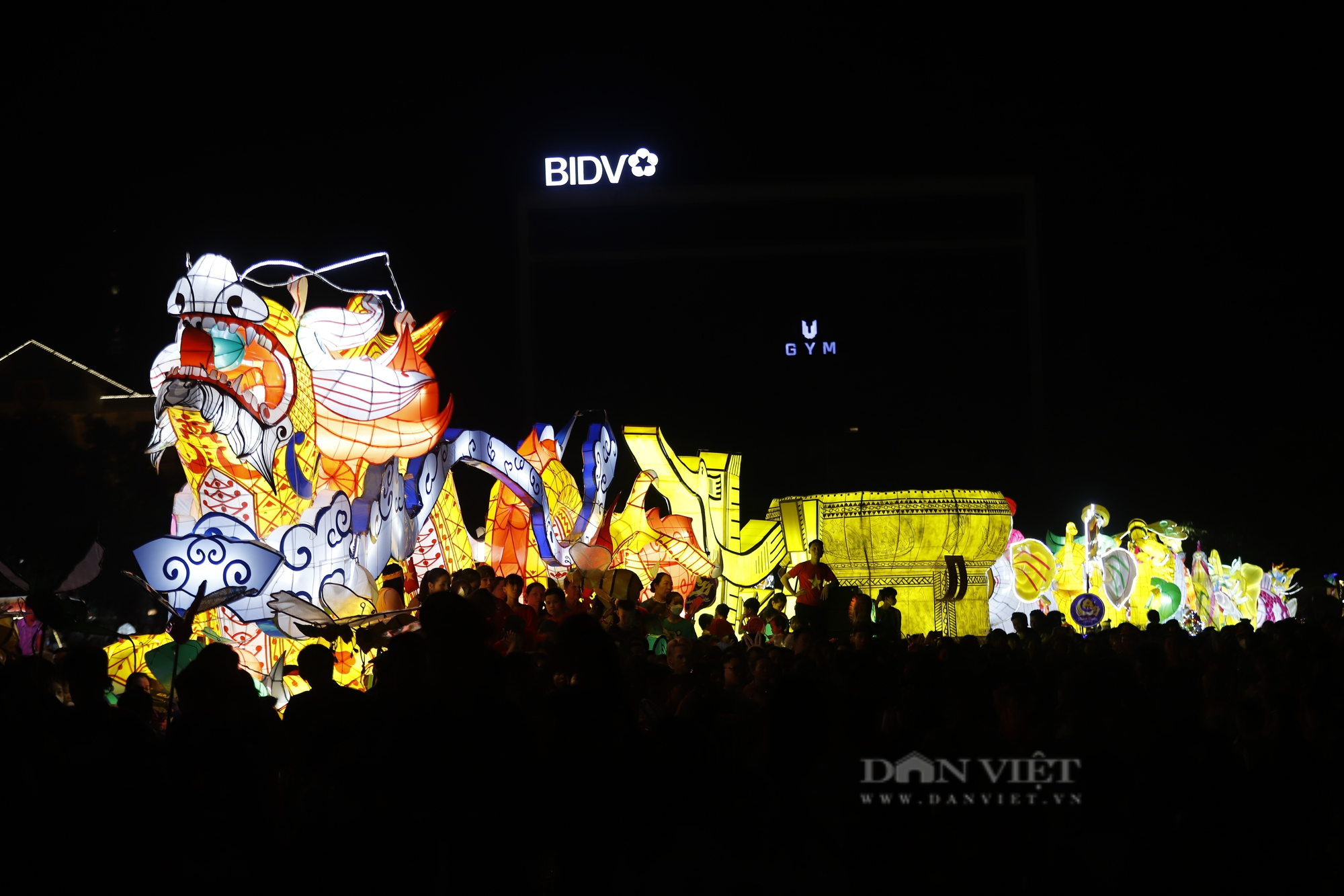Chiêm ngưỡng những mô hình đèn Trung thu khổng lồ tại Lễ hội thành Tuyên năm 2023 - Ảnh 3.