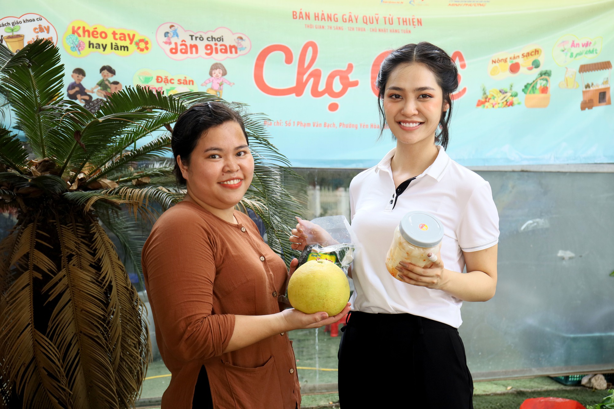 Hoa hậu các dân tộc Việt Nam 2022 Nông Thúy Hằng tích cực tham gia hoạt động thiện nguyện trước thềm “xuất ngoại”   - Ảnh 13.