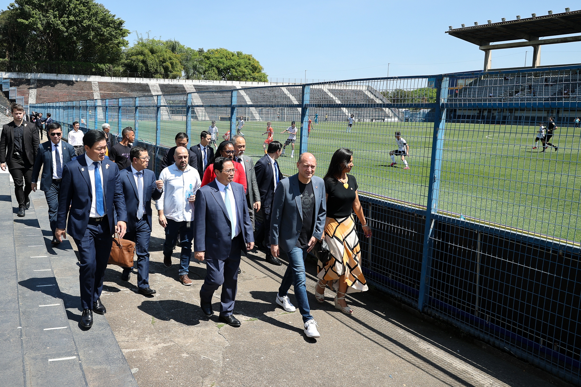 Thủ tướng thăm câu lạc bộ hàng đầu Brasil, thúc đẩy hợp tác bóng đá với Việt Nam - Ảnh 4.