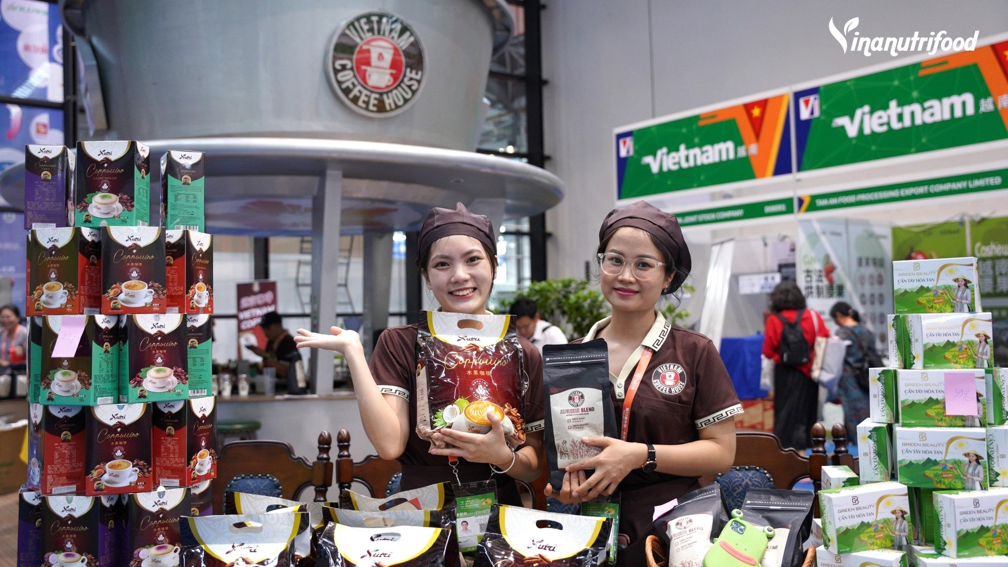 VietNam Coffee House tại CAEXPO 2023 - sự thành công đầy tiềm năng cho Vinanutrifood  - Ảnh 1.