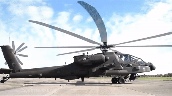 Độc đáo những chiếc trực thăng tấn công Apache được sơn hình cá mập hổ - Ảnh 22.