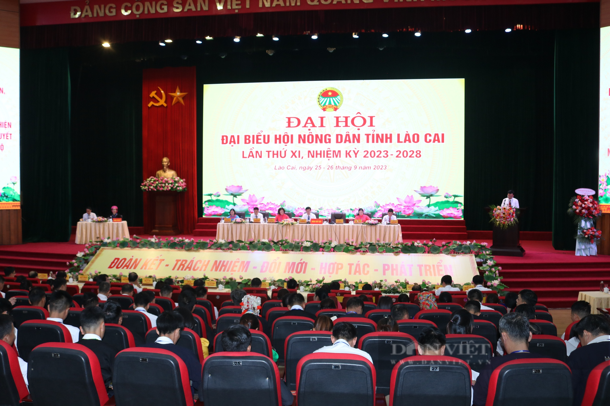 Gần 300 đại biểu chính thức dự Đại hội đại biểu Hội Nông dân tỉnh Lào Cai lần thứ XI, nhiệm kỳ 2023 - 2028 - Ảnh 2.