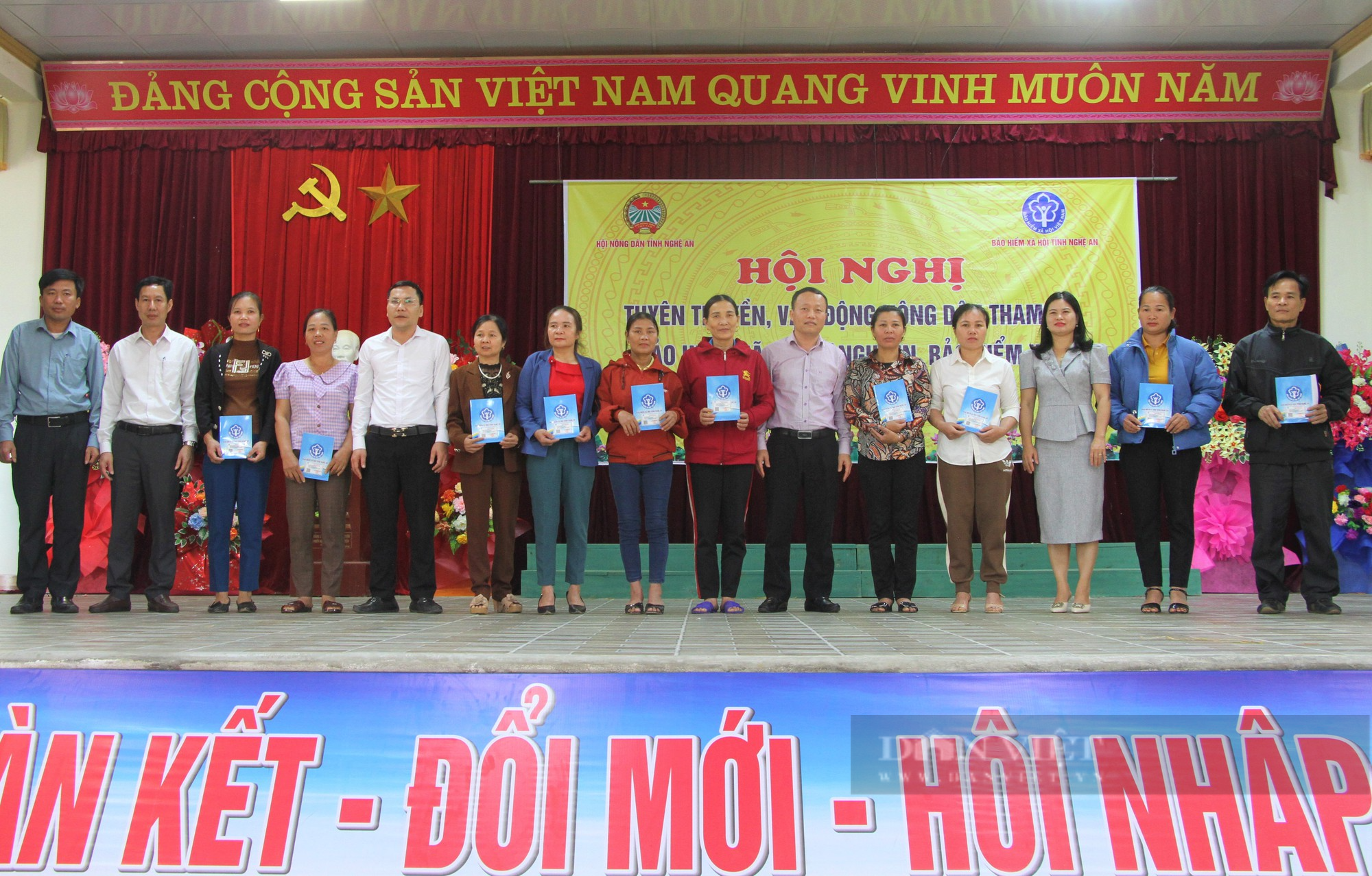 Hội Nông dân Nghệ An vượt khó khẳng định vai trò nòng cốt đưa tỉnh nhà phát triển nhanh, bền vững - Ảnh 2.