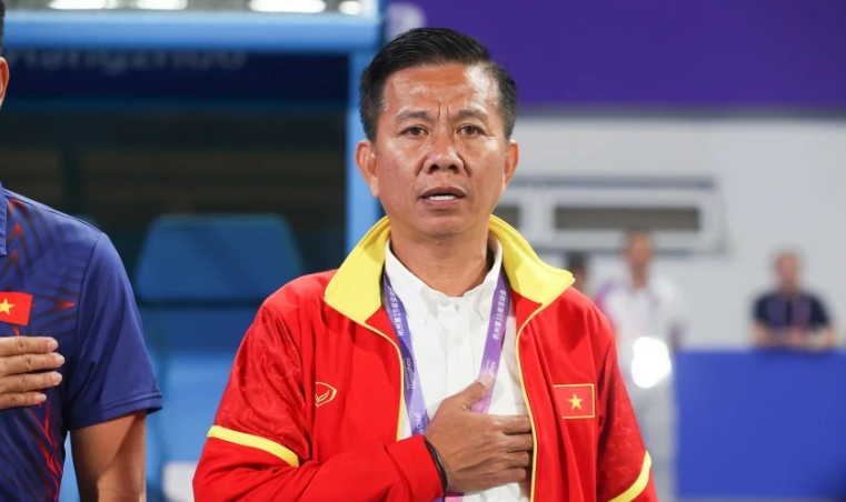 Nói lời gan ruột khi Olympic Việt Nam bị loại, HLV Hoàng Anh Tuấn nhấn mạnh điều gì? - Ảnh 2.