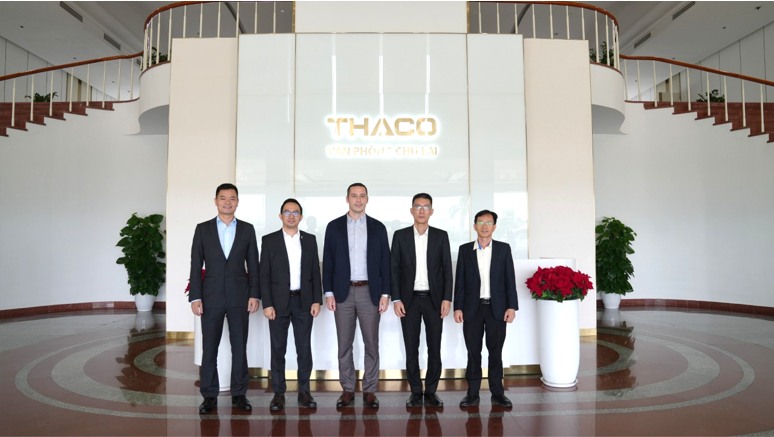 Boeing tìm nhà cung cấp Việt Nam, đến Chu Lai tham quan nhà máy của Thaco - Ảnh 1.