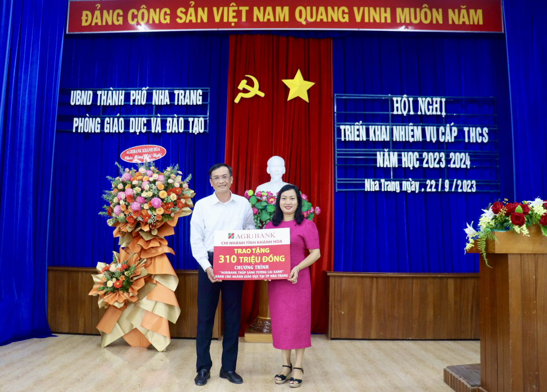 Agribank Chi nhánh tỉnh Khánh Hòa thực hiện nhiều chương trình an sinh xã hội cho giáo dục - Ảnh 1.