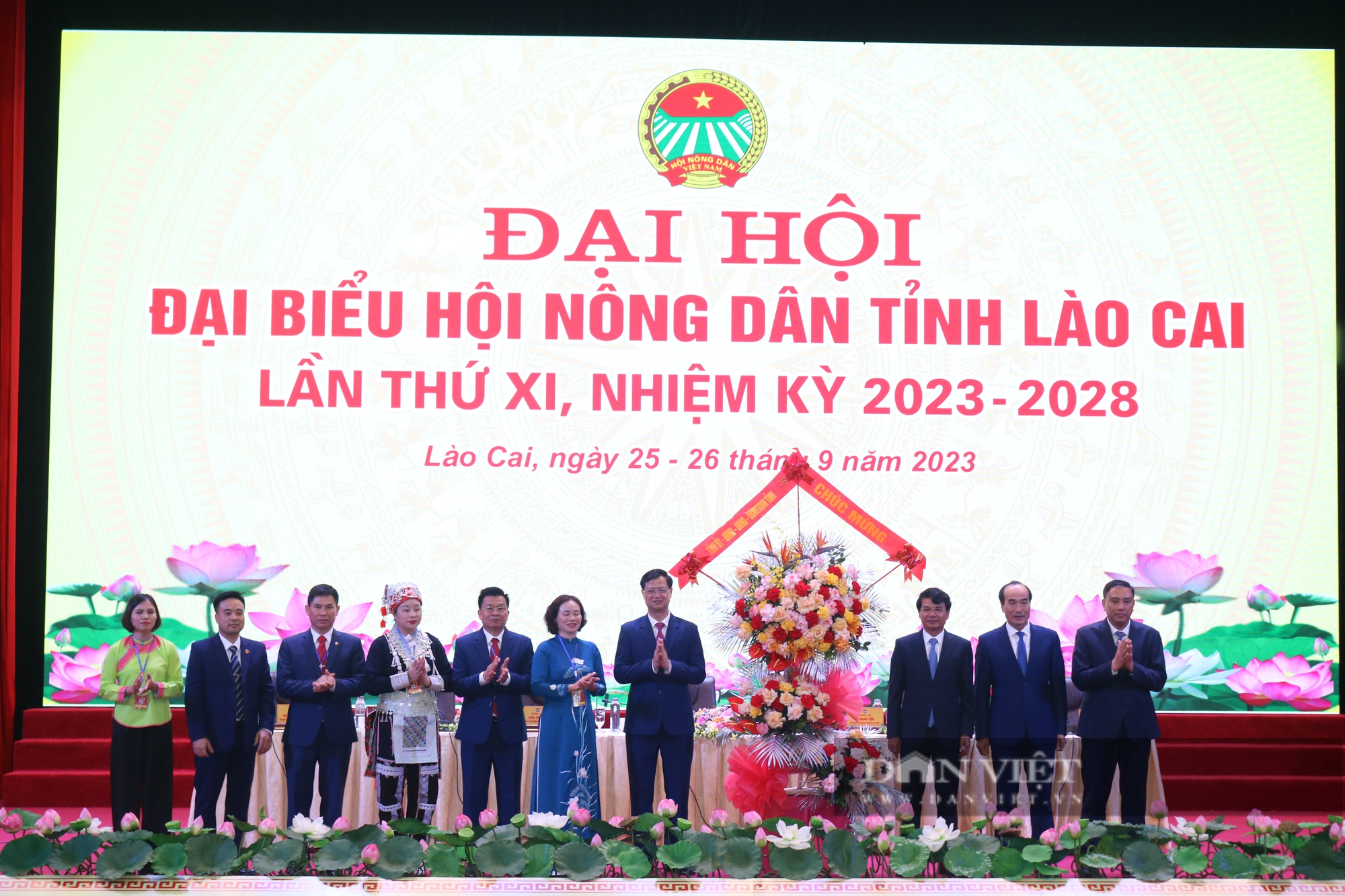 Bí thư Tỉnh ủy Lào Cai Đặng Xuân Phong phát biểu chỉ đạo tại Đại hội Hội Nông dân tỉnh Lào Cai - Ảnh 2.