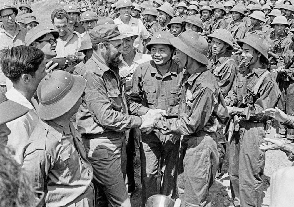 Mối quan hệ đặc biệt và 3 chuyến thăm Việt Nam của Lãnh tụ Cuba Fidel Castro - Ảnh 2.
