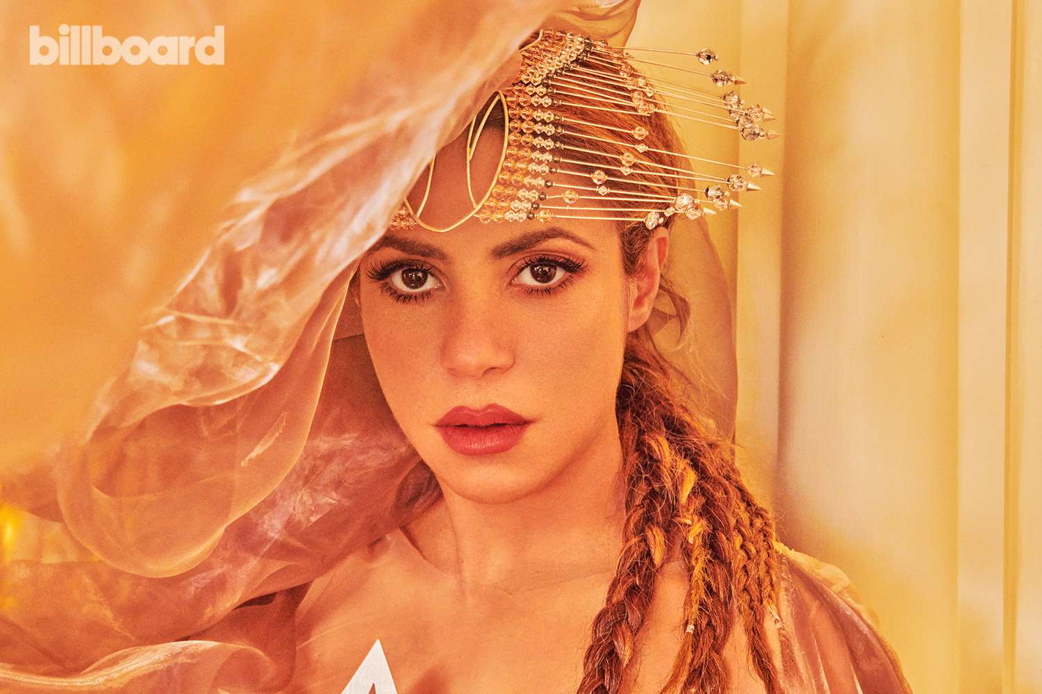 Shakira nuối tiếc vì &quot;bỏ xó&quot; âm nhạc, tập trung yêu Pique - Ảnh 1.
