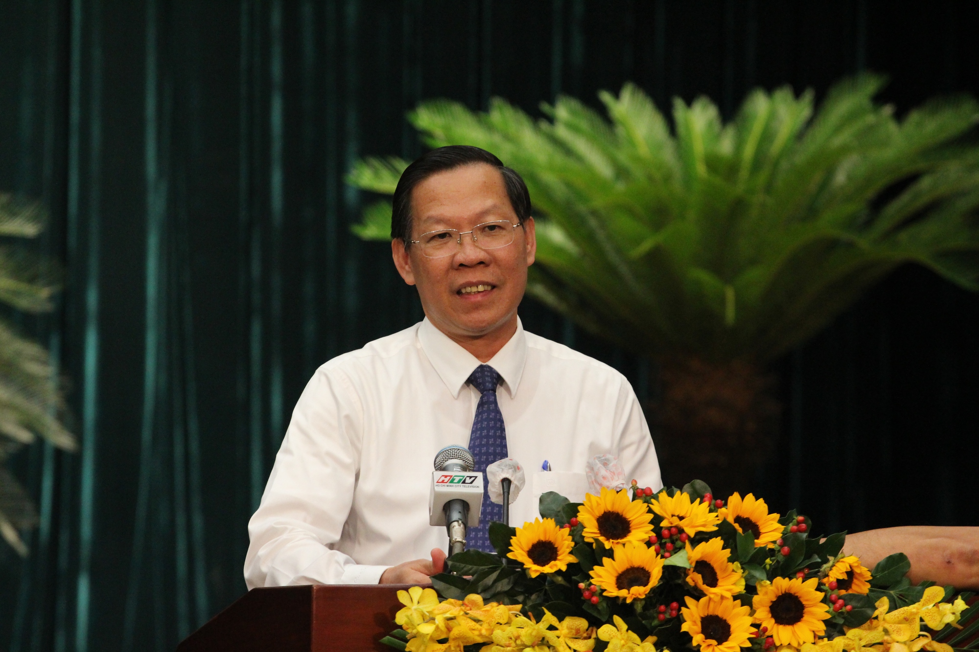 Chủ tịch TP.HCM Phan Văn Mãi làm Tổ trưởng tổ tư vấn chính sách tài chính, tiền tệ - Ảnh 1.