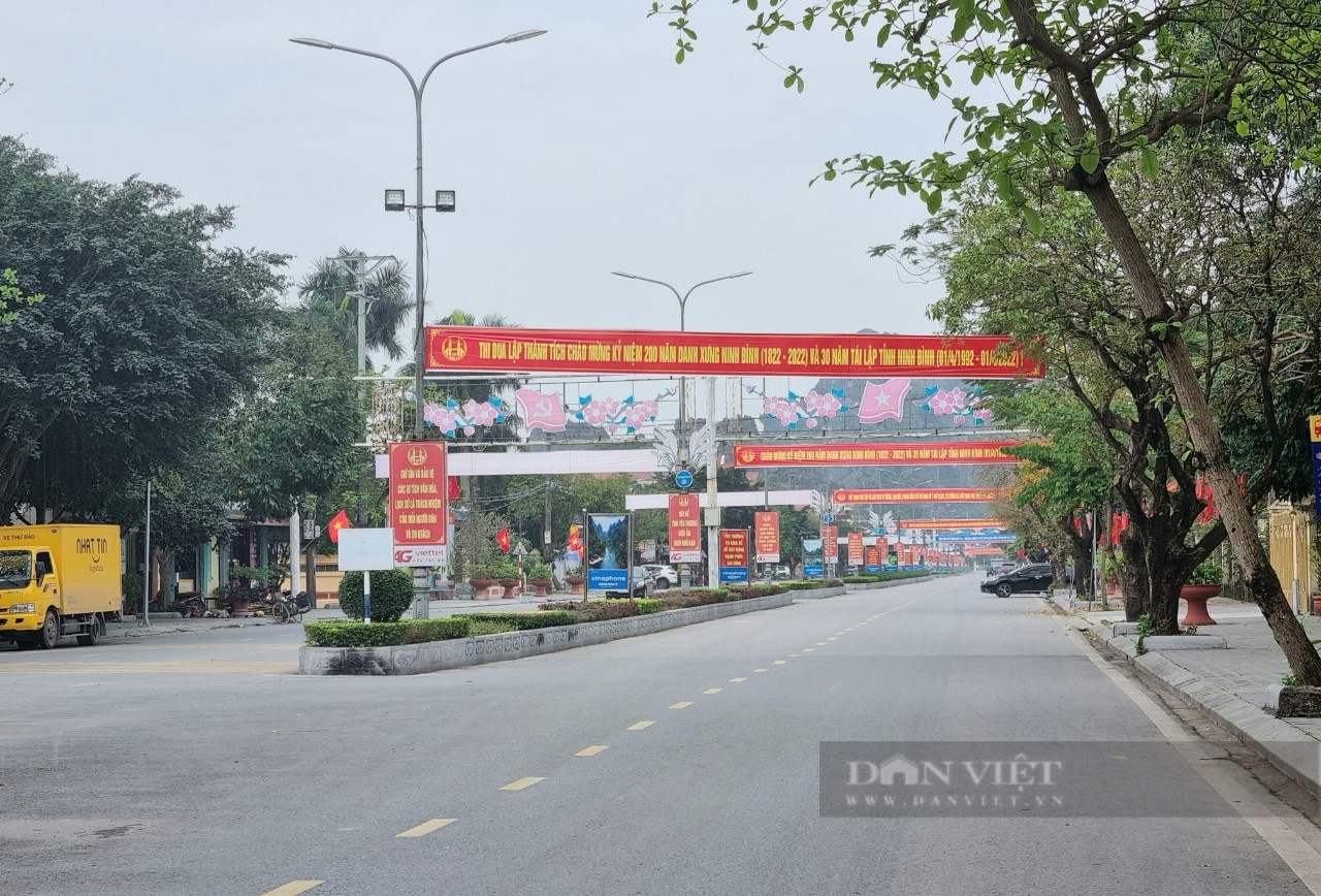 Huyện Hoa Lư hướng đến đạt chuẩn nông thôn mới nâng cao năm 2023 - Ảnh 2.
