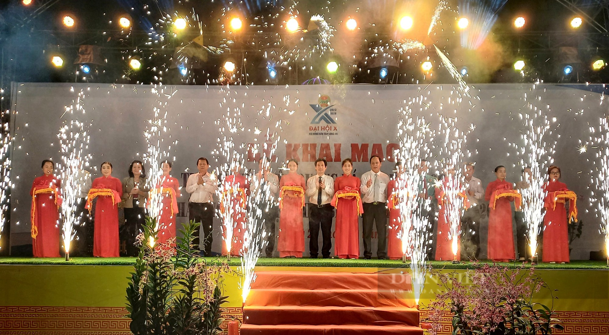 300 gian hàng của ngon, vật lạ khắp 3 miền chào mừng Đại hội HND tỉnh Long An, nhiệm kỳ 2023 – 2028 - Ảnh 1.
