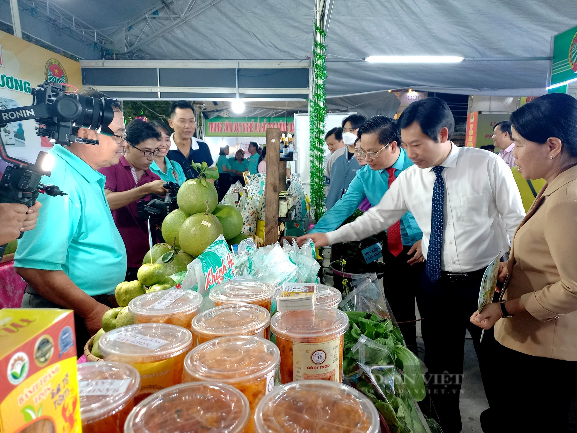 300 gian hàng của ngon, vật lạ khắp 3 miền chào mừng Đại hội HND tỉnh Long An, nhiệm kỳ 2023 – 2028 - Ảnh 6.