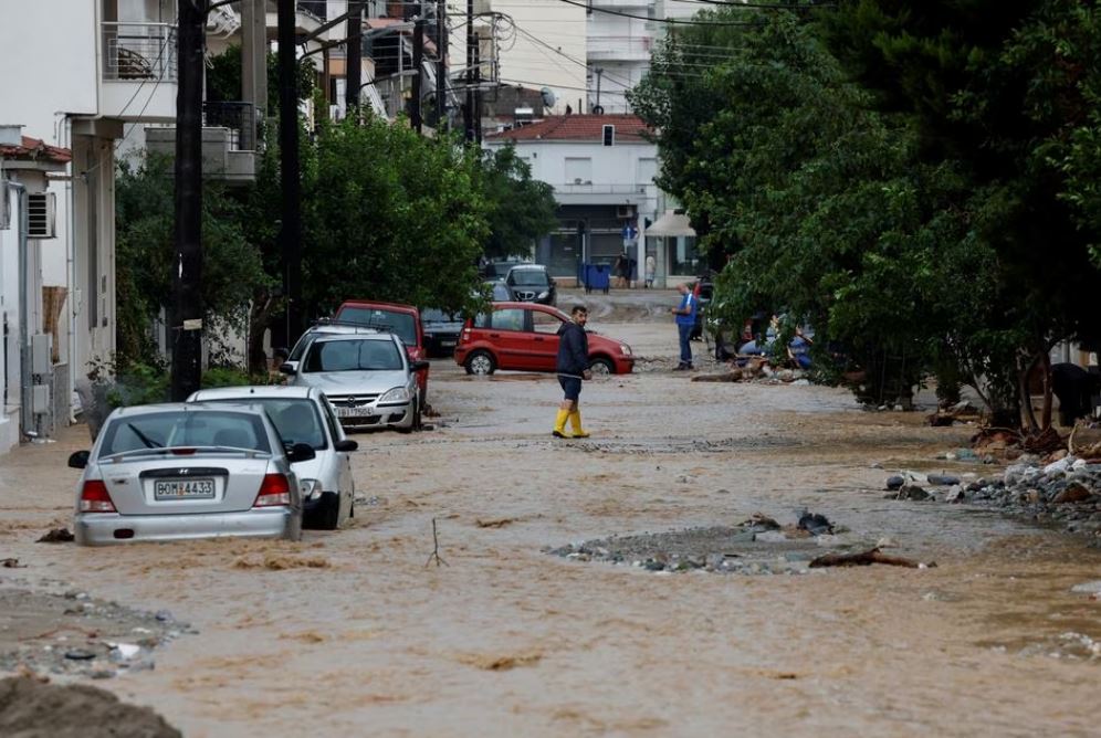 Hình ảnh Hy Lạp chìm trong biển nước sau trận mưa kỷ lục  - Ảnh 6.