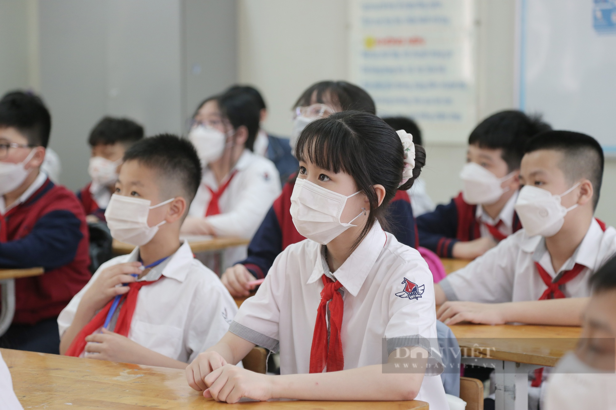 Dạy thêm liên kết tràn lan: &quot;Không lẽ chương trình mới không đủ đào tạo học sinh một cách toàn diện?&quot; - Ảnh 2.