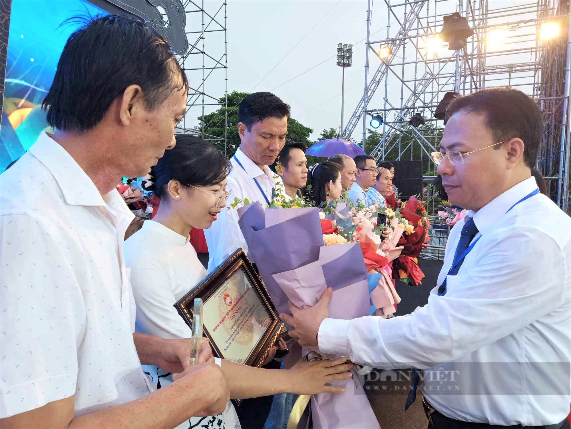 Nhiều sản phẩm của nông dân Hải Dương, một số tỉnh, thành tham gia triển lãm tại Festival TP Chí Linh - Hải Dương 2023 - Ảnh 5.