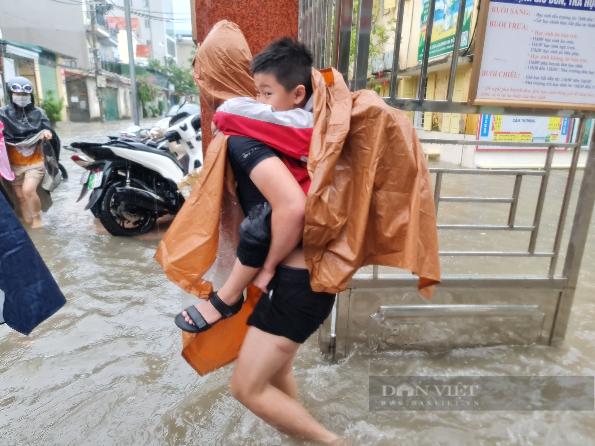 Hà Nội mưa là ngập: Loay hoay giải đề bài thoát nước - Ảnh 3.