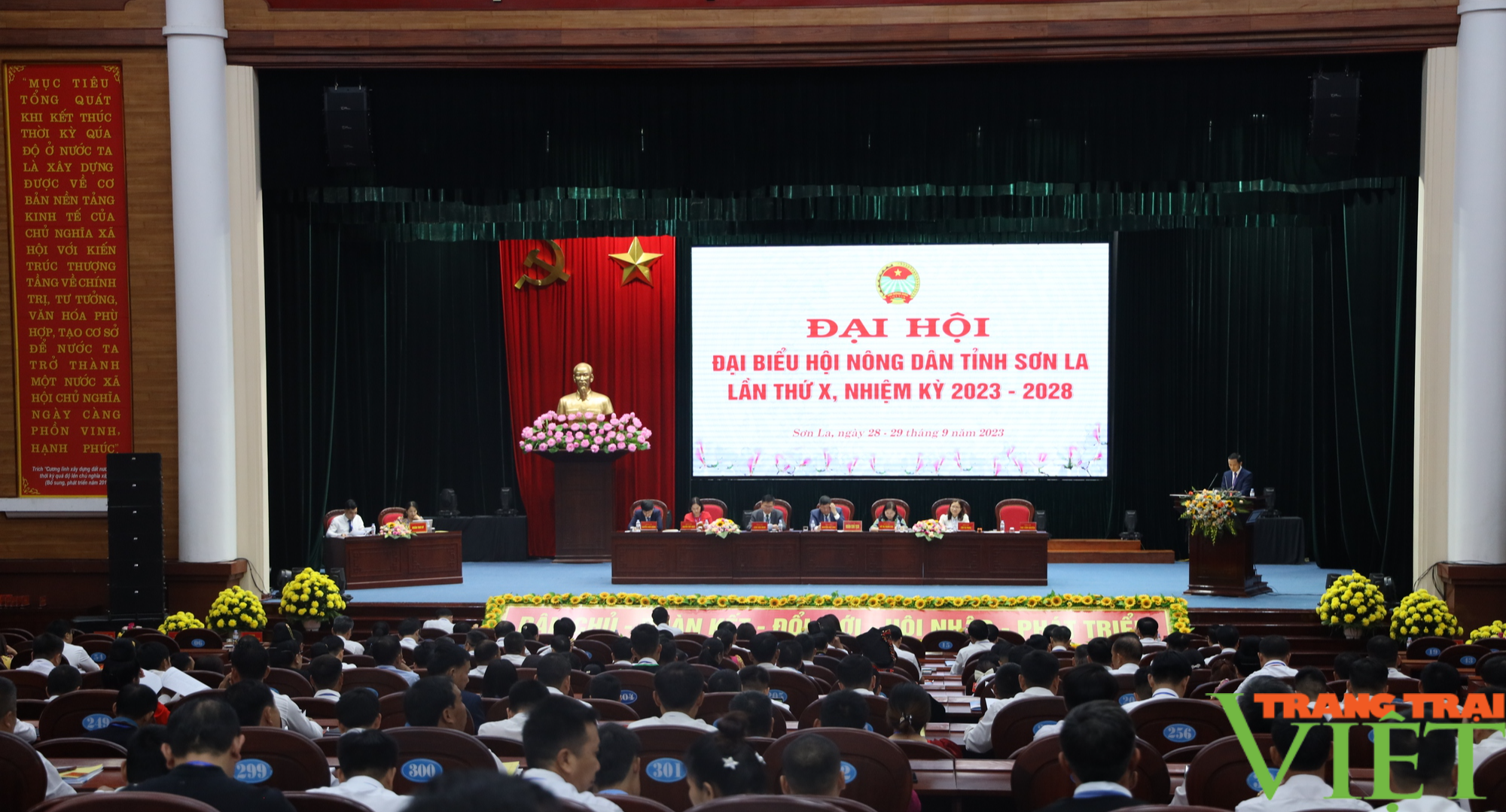 240 đại biểu chính thức dự Đại hội Đại biểu Hội Nông dân tỉnh Sơn La lần thứ X, nhiệm kỳ 2023 -2028 - Ảnh 1.