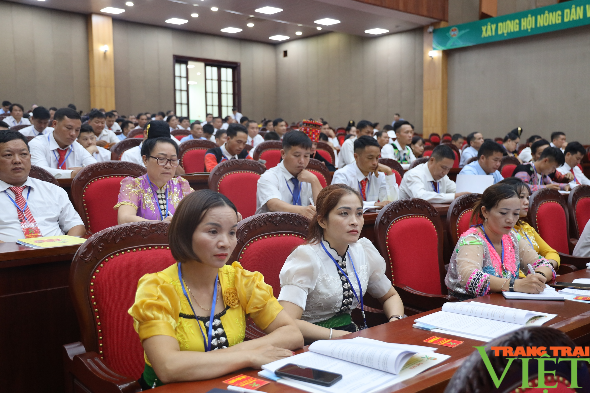 240 đại biểu chính thức dự Đại hội Đại biểu Hội Nông dân tỉnh Sơn La lần thứ X, nhiệm kỳ 2023 -2028 - Ảnh 2.