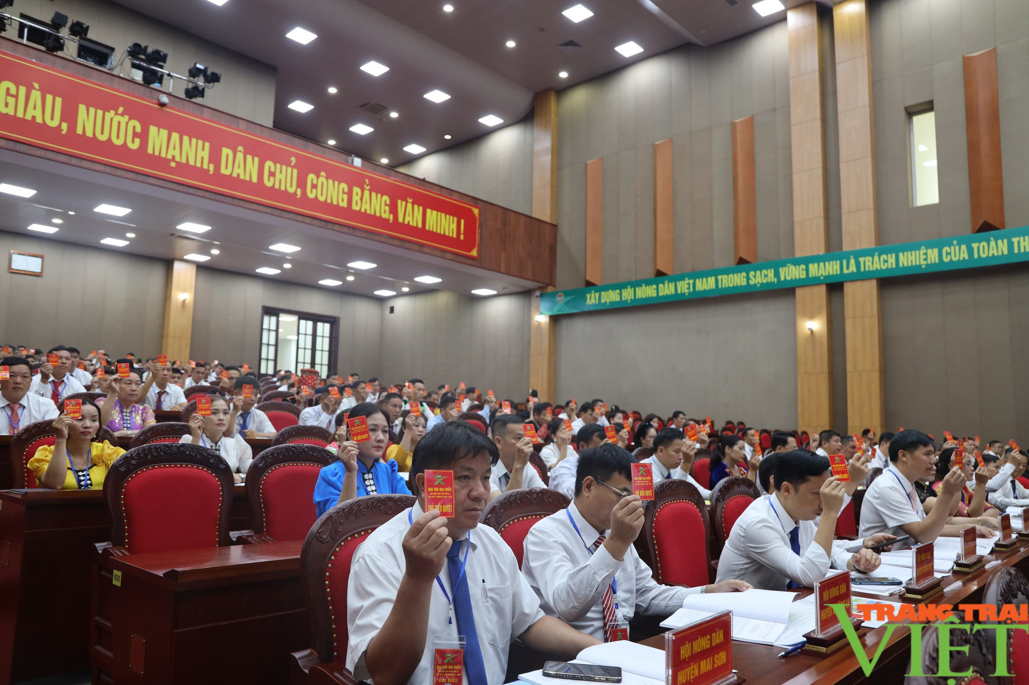 240 đại biểu chính thức dự Đại hội Đại biểu Hội Nông dân tỉnh Sơn La lần thứ X, nhiệm kỳ 2023 -2028 - Ảnh 3.