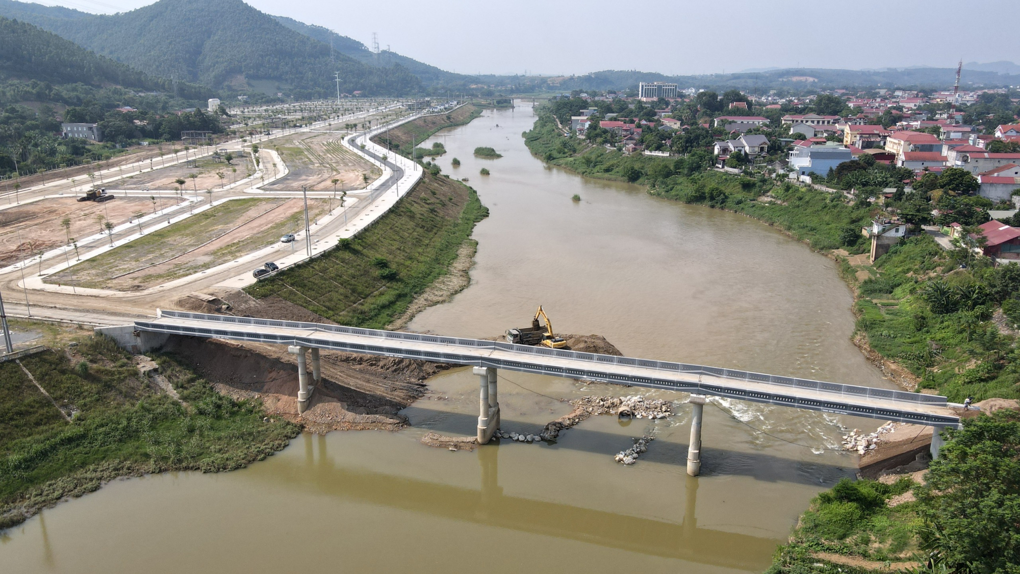 Nước sông Bứa dâng cao, Phú Thọ phát lệnh báo động số II  - Ảnh 2.