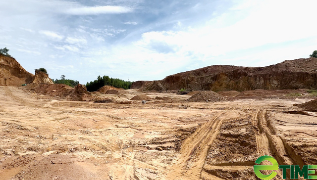 Quảng Ngãi: Chủ mỏ đất đang “dính phốt” sai phạm, tố sai sót của chủ đầu tư trụ sở huyện   - Ảnh 7.