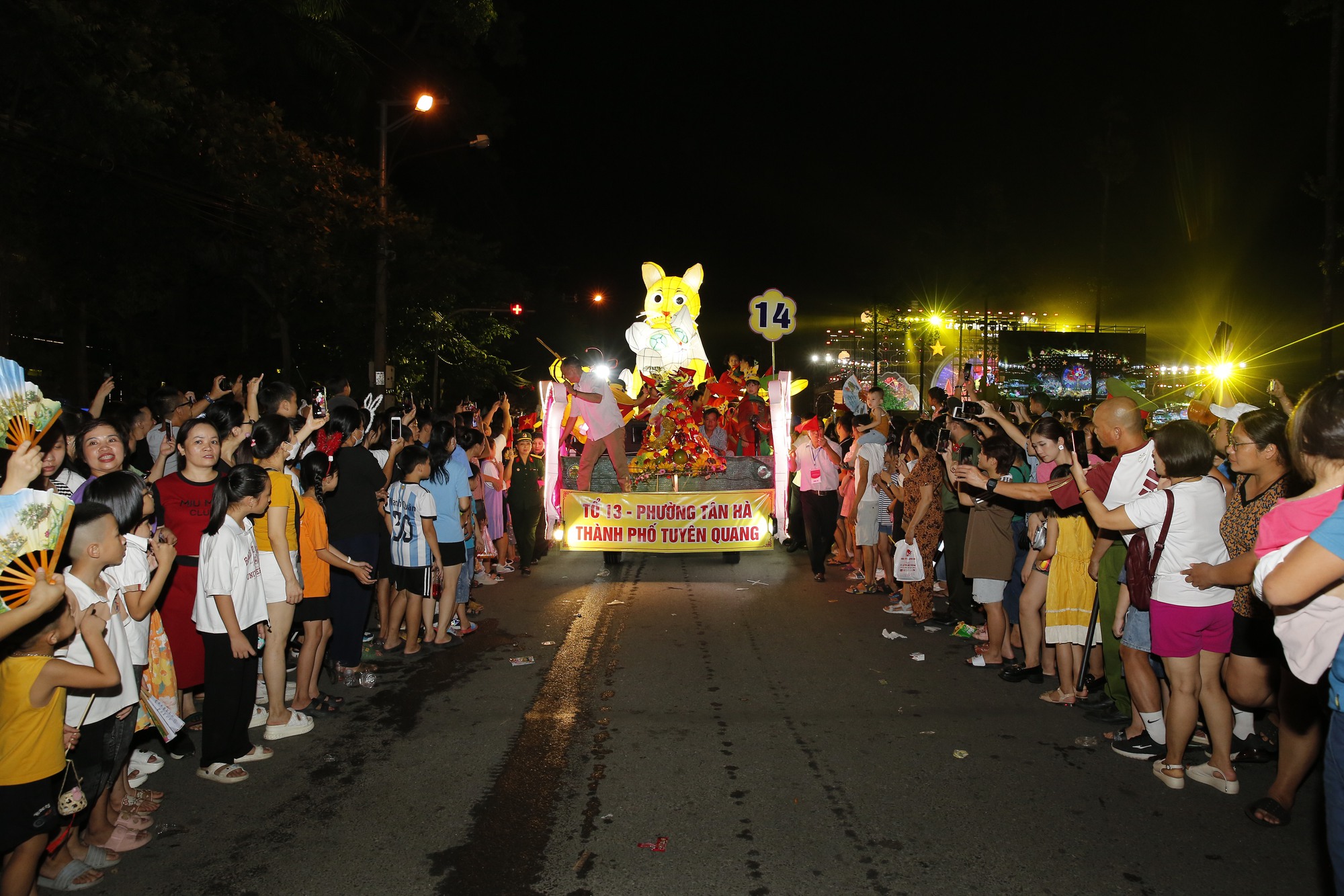 Lễ hội Thành Tuyên hướng tới trở thành festival quốc tế - Ảnh 1.