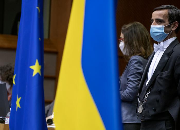 Ukraine nhận ra sự thật cay đắng về các đồng minh phương Tây - Ảnh 1.