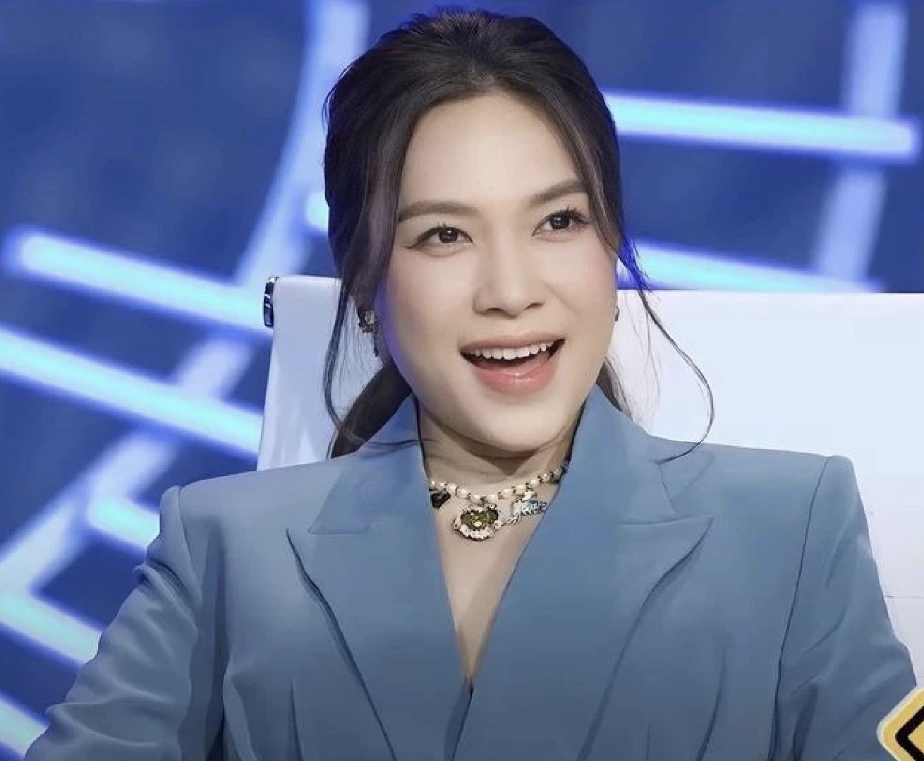 Hai lần khoe thành tích trước thí sinh của Mỹ Tâm tại Vietnam Idol 2023 - Ảnh 2.