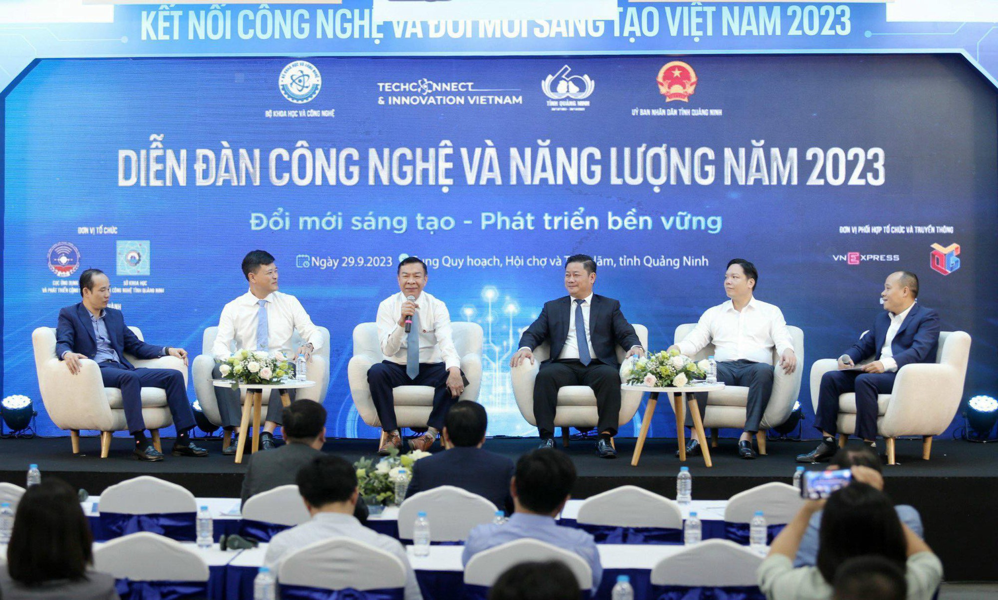 Quảng Ninh đặt mục tiêu phát triển toàn diện thông qua hoạt động đổi mới sáng tạo - Ảnh 2.