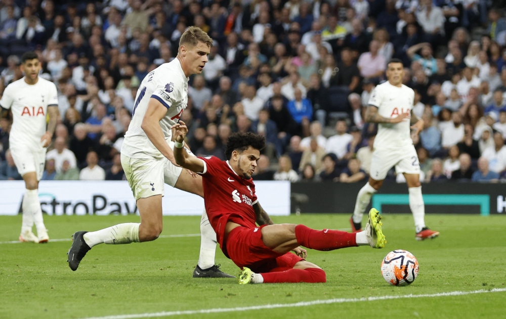 9 cầu thủ Liverpool thua đau Tottenham bởi bàn phản lưới phút 90+6 - Ảnh 3.