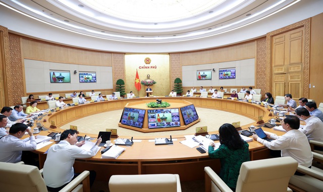 Thủ tướng Phạm Minh Chính nêu những thách thức lớn ảnh hưởng tới kinh tế - xã hội - Ảnh 3.