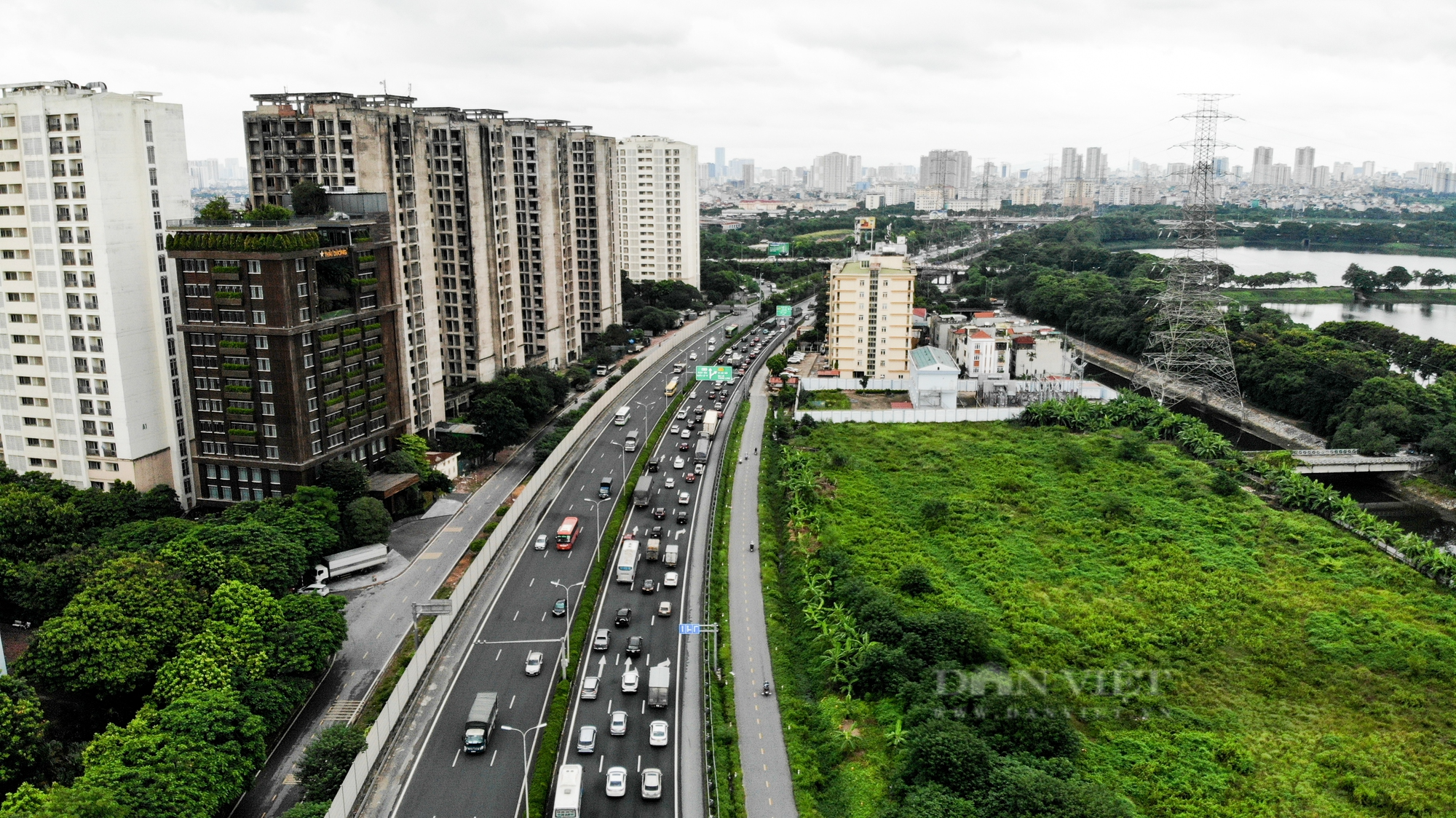 Cửa ngõ Thủ đô ùn tắc trong ngày người dân trở lại sau kỳ nghỉ lễ 2/9 - Ảnh 2.