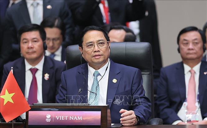 Thủ tướng Phạm Minh Chính dự phiên toàn thể Hội nghị cấp cao ASEAN 43 - Ảnh 1.