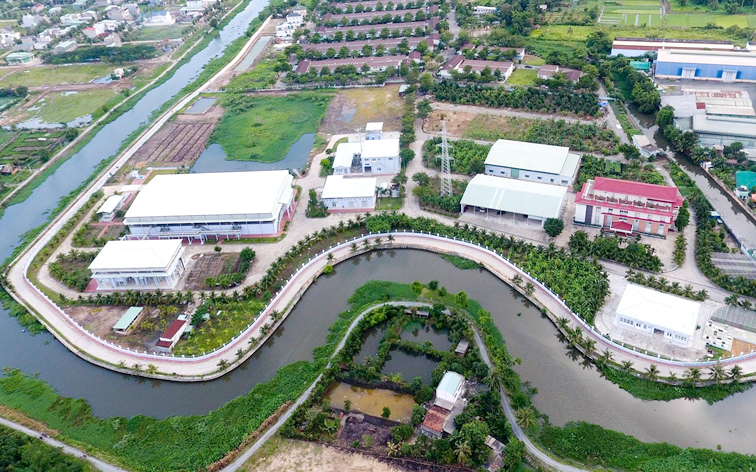Nhà máy xử lý nước thải khu vực TP.Thuận An. Ảnh: T.L