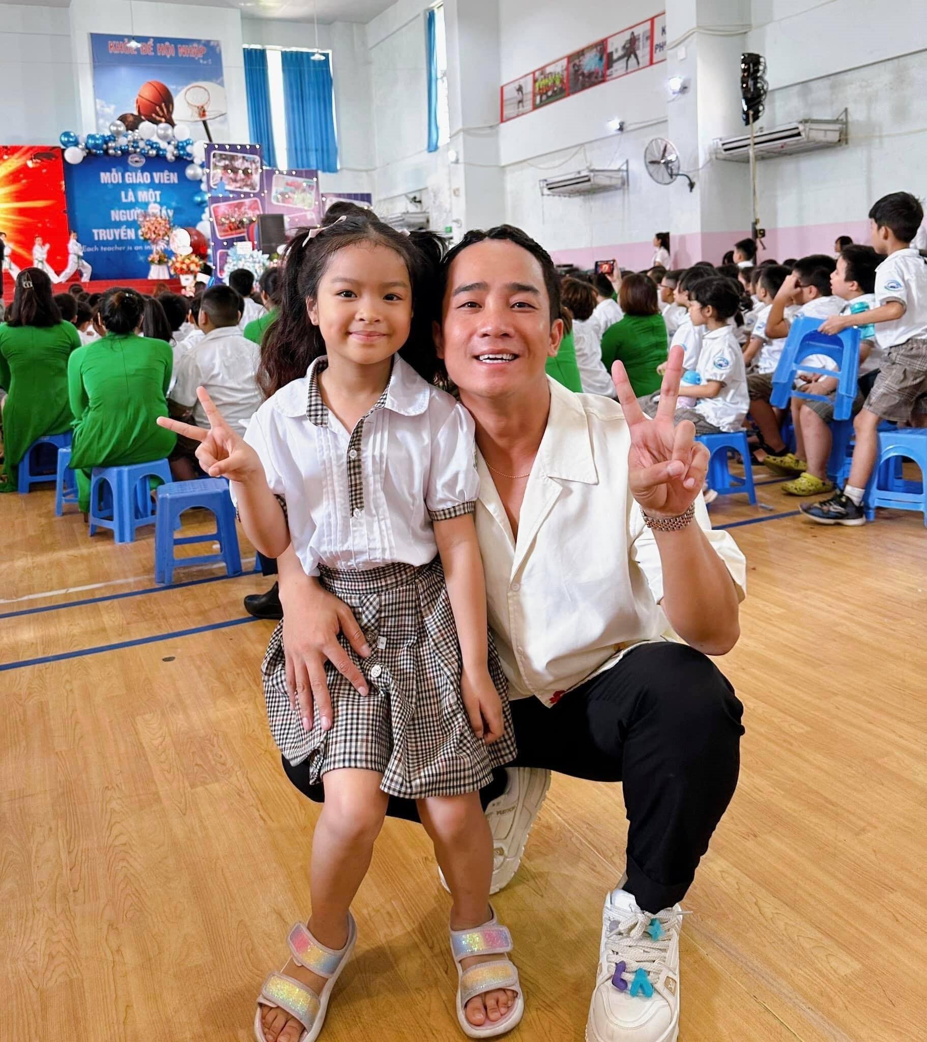 Xúc động vì lời nhắn nhủ con gái của vợ cố nghệ sĩ Trần Lập trong ngày khai giảng năm học mới - Ảnh 4.
