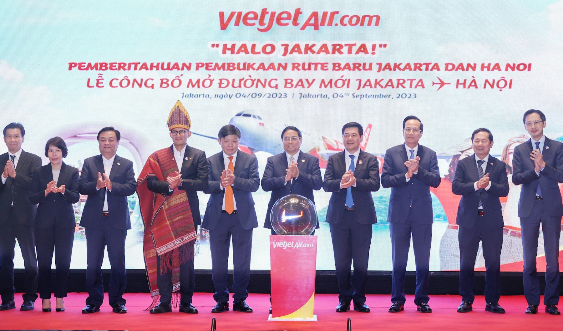 Thủ tướng Phạm Minh Chính chứng kiến công bố đường bay thẳng giữa Hà Nội -Jakarta của Vietjet - Ảnh 2.