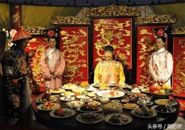 Hoàng đế Trung Hoa không ai béo phì dù toàn ăn sơn hào hải vị - Ảnh 1.