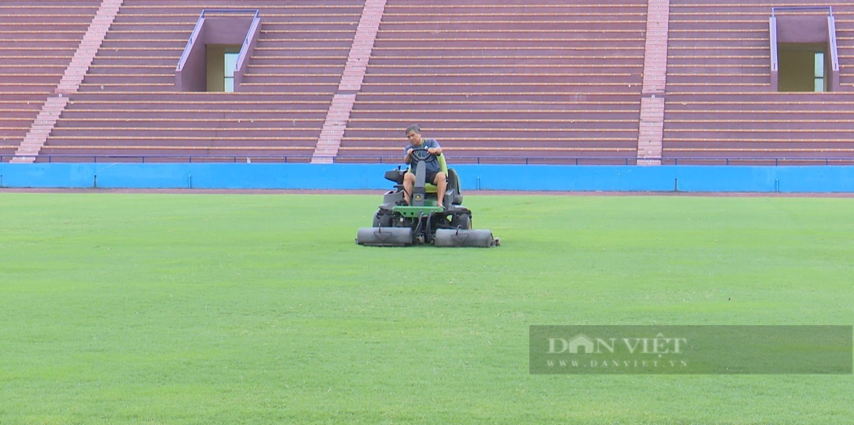 Sân vận động Việt Trì sẵn sàng cho các trận đấu Giải Bóng đá U23 Châu Á năm 2024 - Ảnh 4.