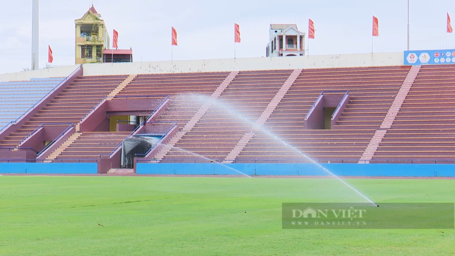 Sân vận động Việt Trì sẵn sàng cho các trận đấu Giải Bóng đá U23 Châu Á năm 2024 - Ảnh 7.