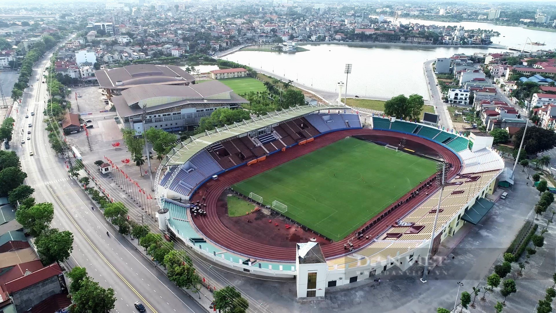 Sân vận động Việt Trì sẵn sàng cho các trận đấu Giải Bóng đá U23 Châu Á năm 2024 - Ảnh 8.