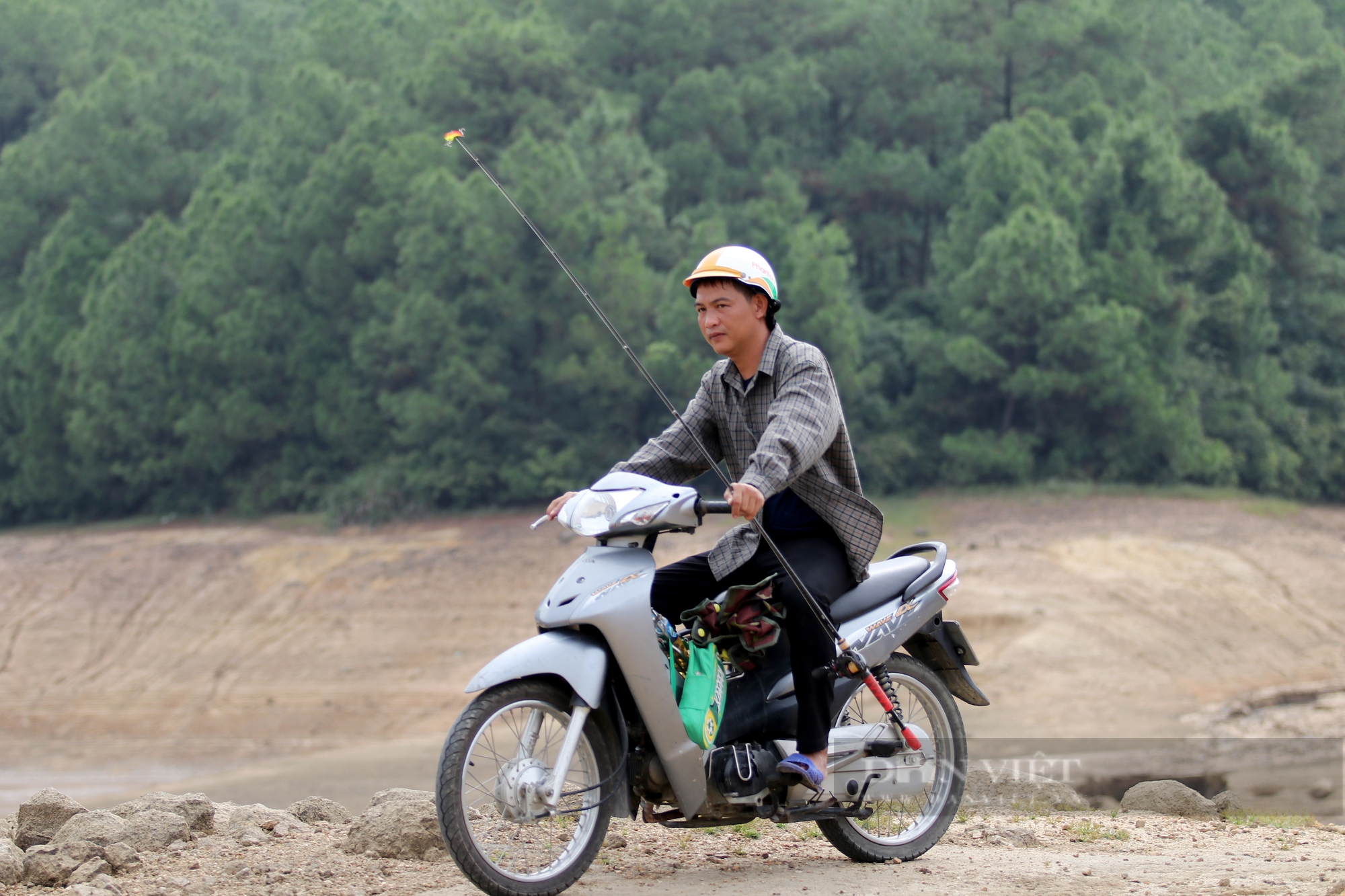 Hà Tĩnh: Hồ Thiên Tượng cạn trơ đáy, hơn 1.2 vạn hộ dân nguy cơ thiếu nước sinh hoạt - Ảnh 9.