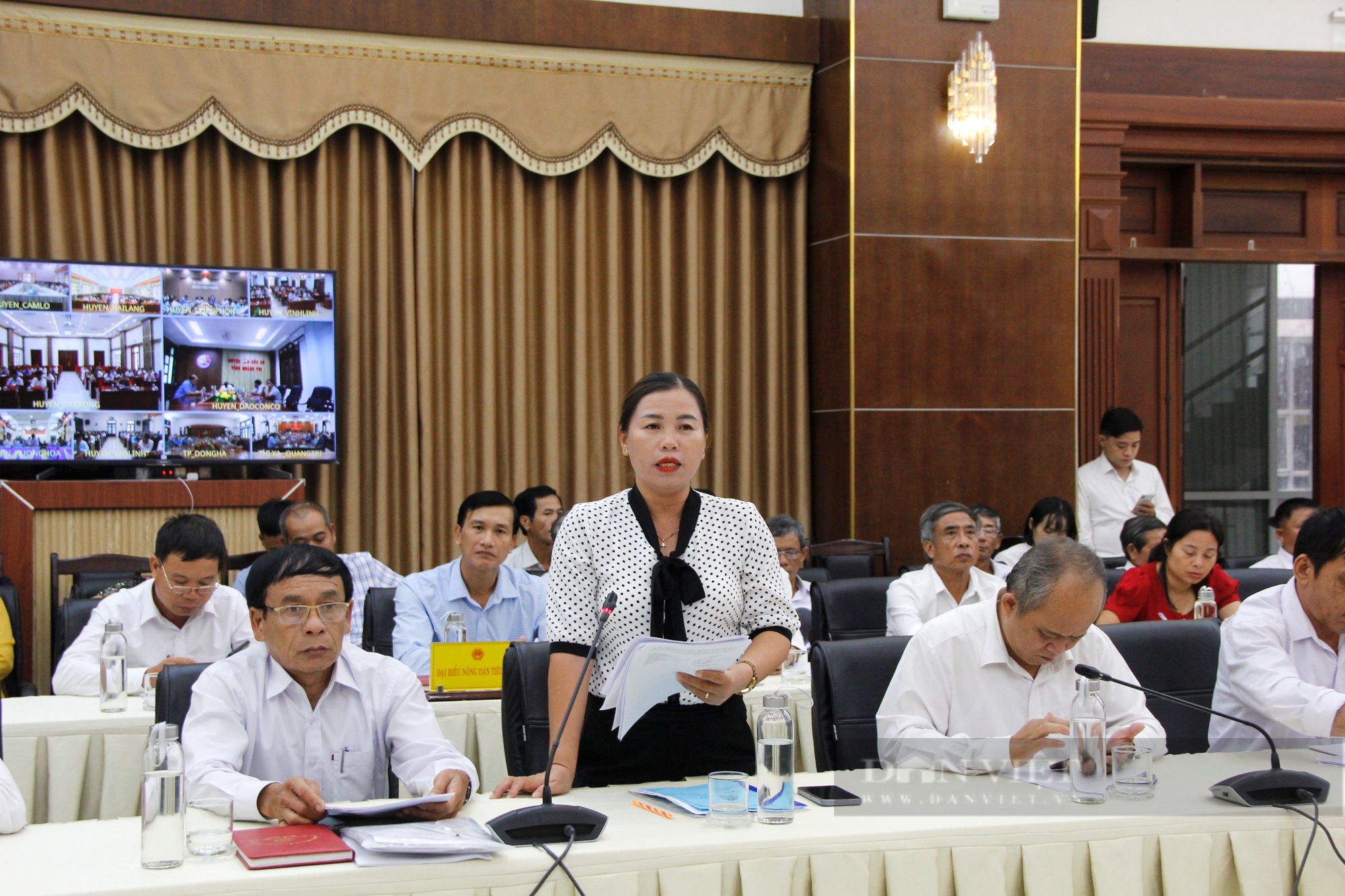 Chủ tịch UBND tỉnh Quảng Trị đối thoại với nông dân - Ảnh 4.