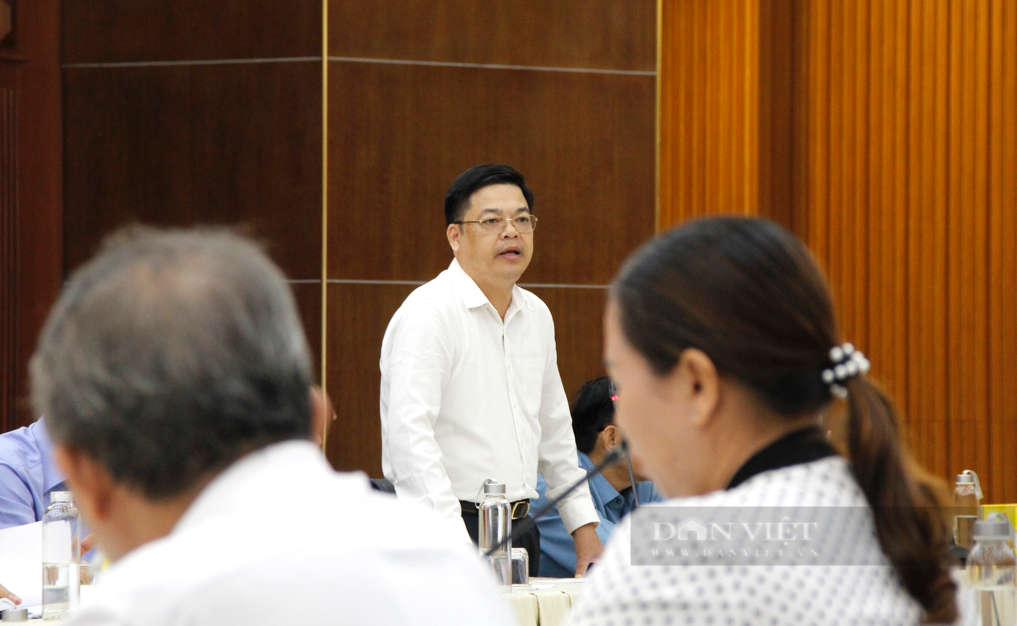 Chủ tịch UBND tỉnh Quảng Trị đối thoại với nông dân - Ảnh 5.