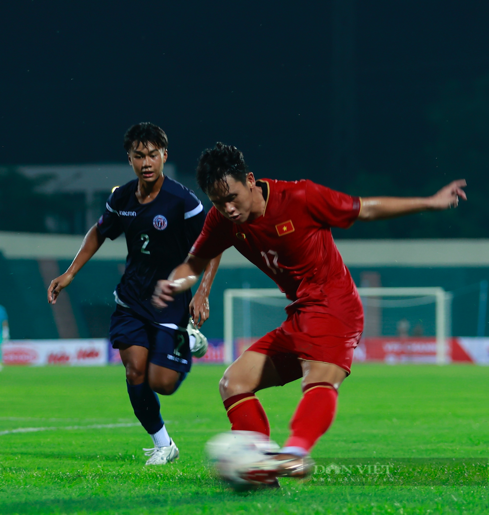 U23 Việt Nam thắng đậm trận đầu ra quân - Ảnh 10.
