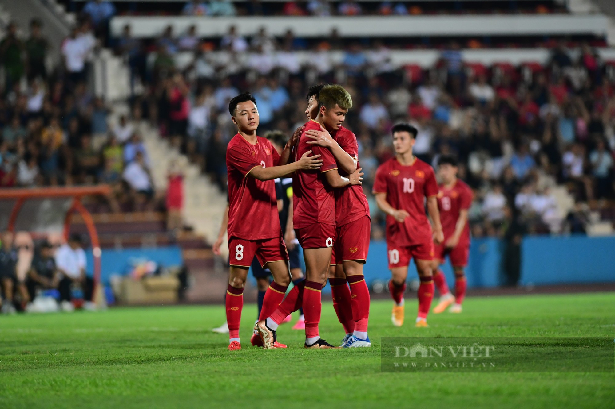 U23 Việt Nam thắng đậm trận đầu ra quân - Ảnh 11.