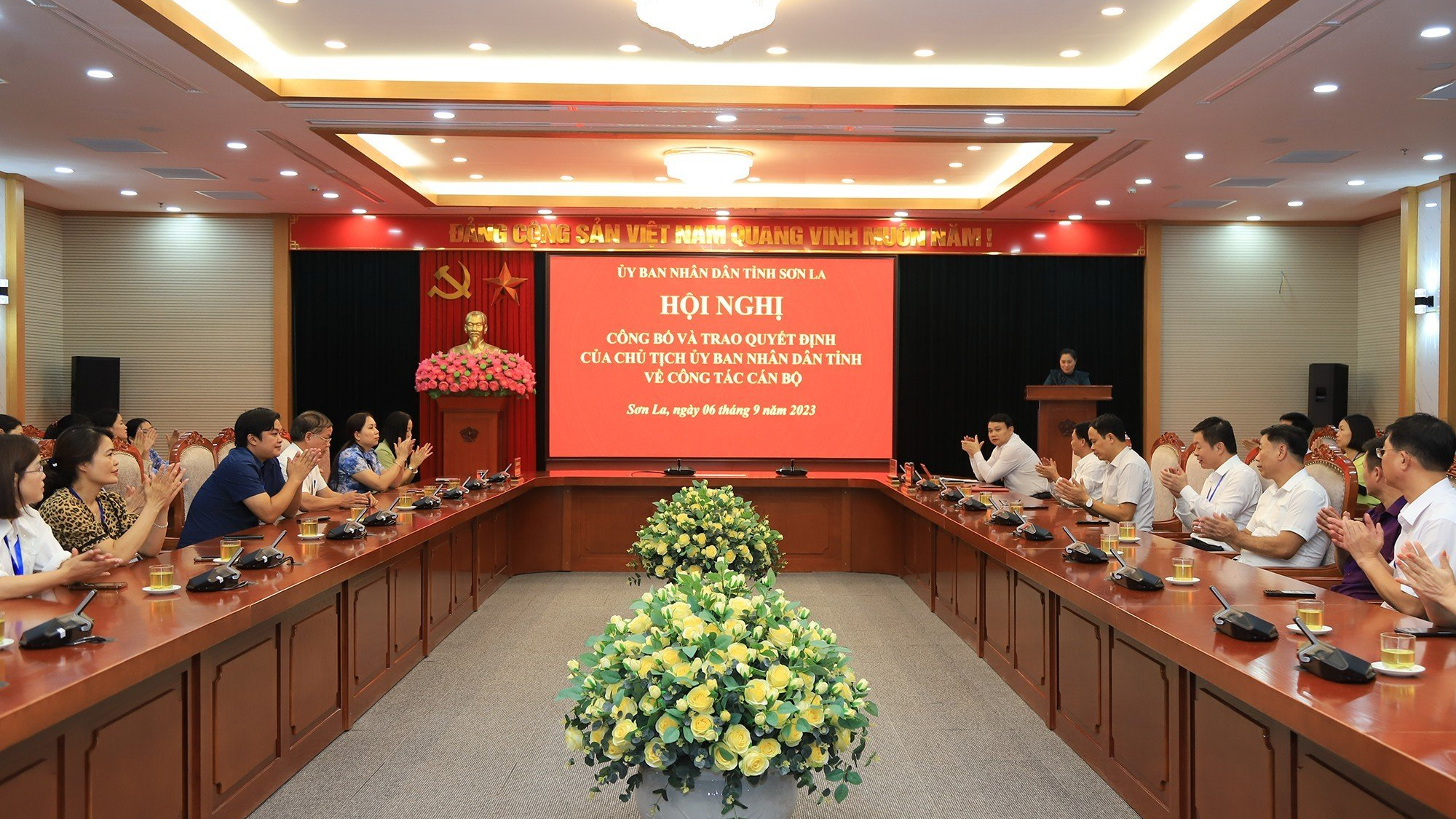 UBND tỉnh Sơn La có Chánh Văn phòng mới - Ảnh 1.