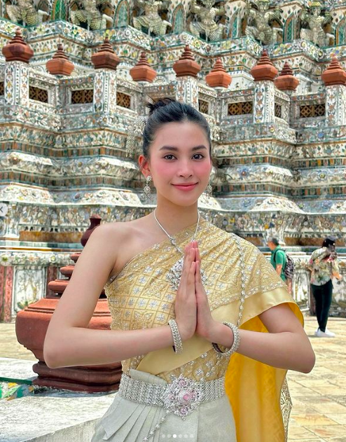 Lộ bằng chứng không thể chối cãi chuyện Hoa hậu Trần Tiểu Vy hẹn hò với tài tử Thái Lan - Ảnh 10.