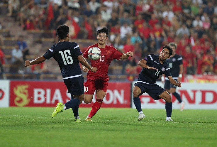 U23 Việt Nam tạo &quot;mưa gôn&quot; vào lưới U23 Guam - Ảnh 5.